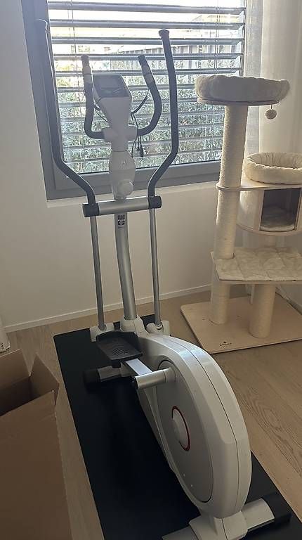 Vélos d'appartement: Crosstrainer – D'occasion à Safenwil par mimiisch