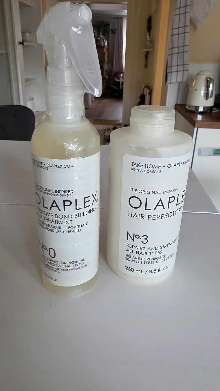 Olaplex Prodotti per la cura & articoli per la pulizia: Olaplex Nr 0 und 3 – Usato da Beromünster venduto da Lauramani