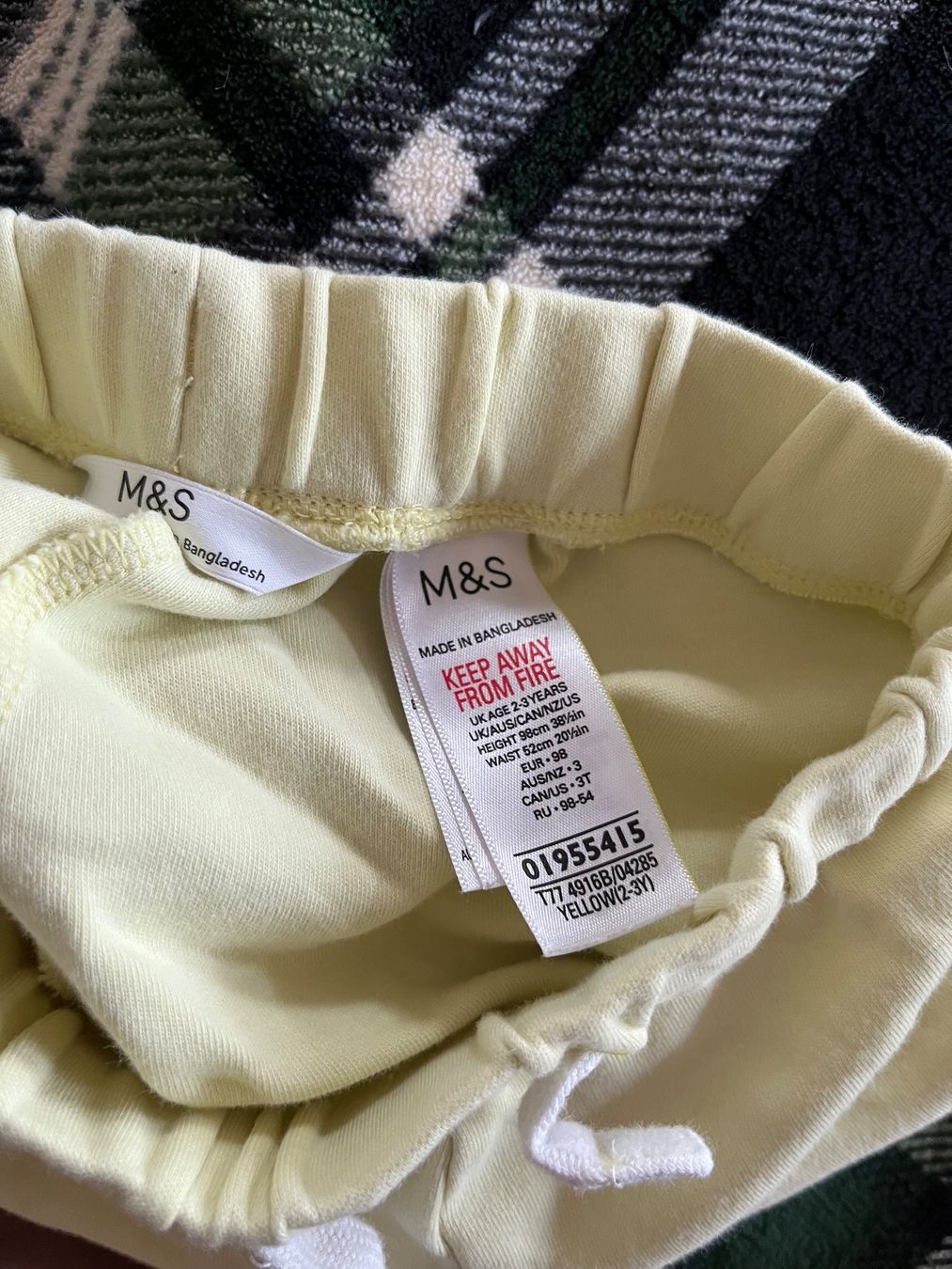 Pantaloni: 2 x Sommershorts, Größe 98 – Usato da Umiken venduto da deb_57xk 5