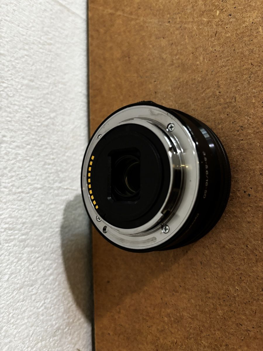 Sony Objectifs: Sony E 3.5-5.6/PZ 16-50mm OSS – D'occasion à Zürich par maylangthangnho 2