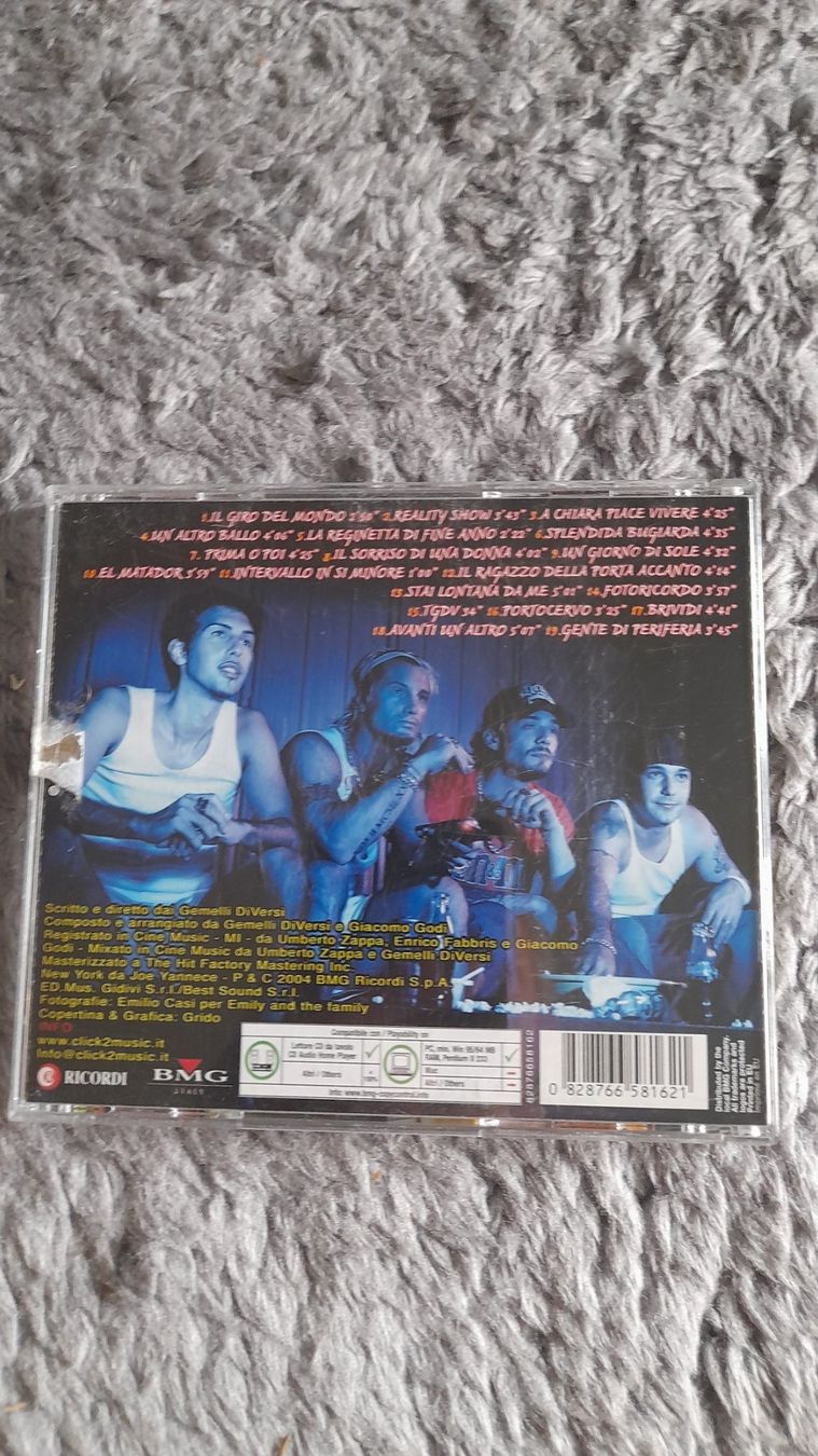 CD: GEMELLI DIVERSI     REALITY SHOW     CD – Usato da Wetzikon ZH venduto da Ramones01 1