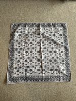 Elegantes Foulard / Tuch mit Muster - Sommer-Accessoire