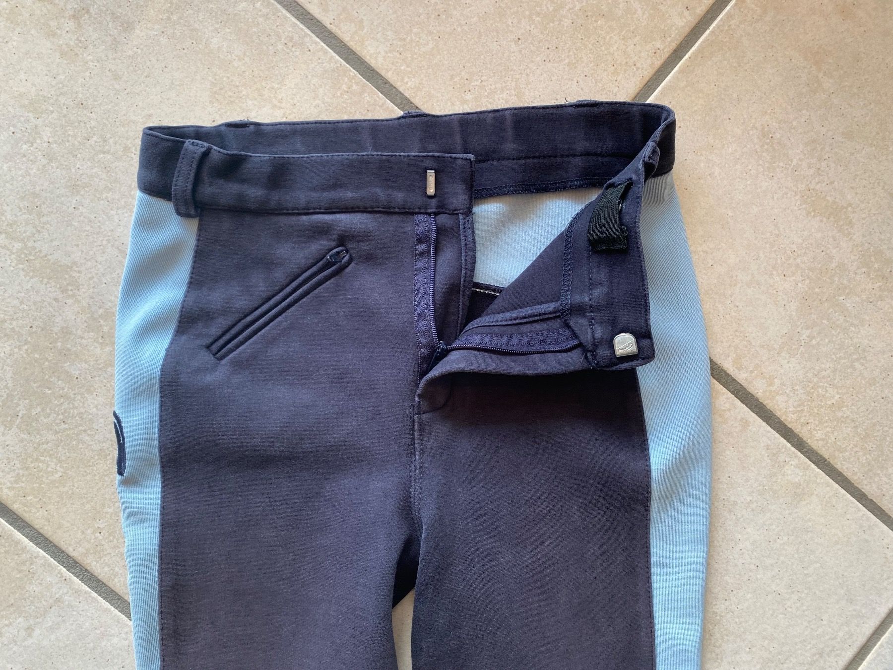 Pantaloni: 164  EQULIBRE Reithose antrazyt hellblau – Usato da Orpund venduto da Mary8972 1