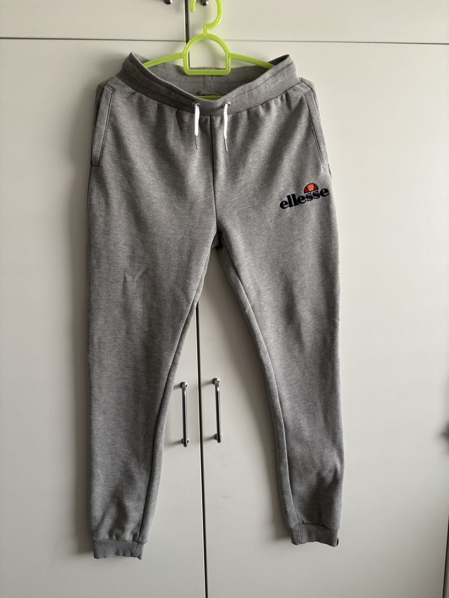 Pantaloni: Ellesse Sweathose Turnhose Gr. S – Usato da Winterthur venduto da NatMet11