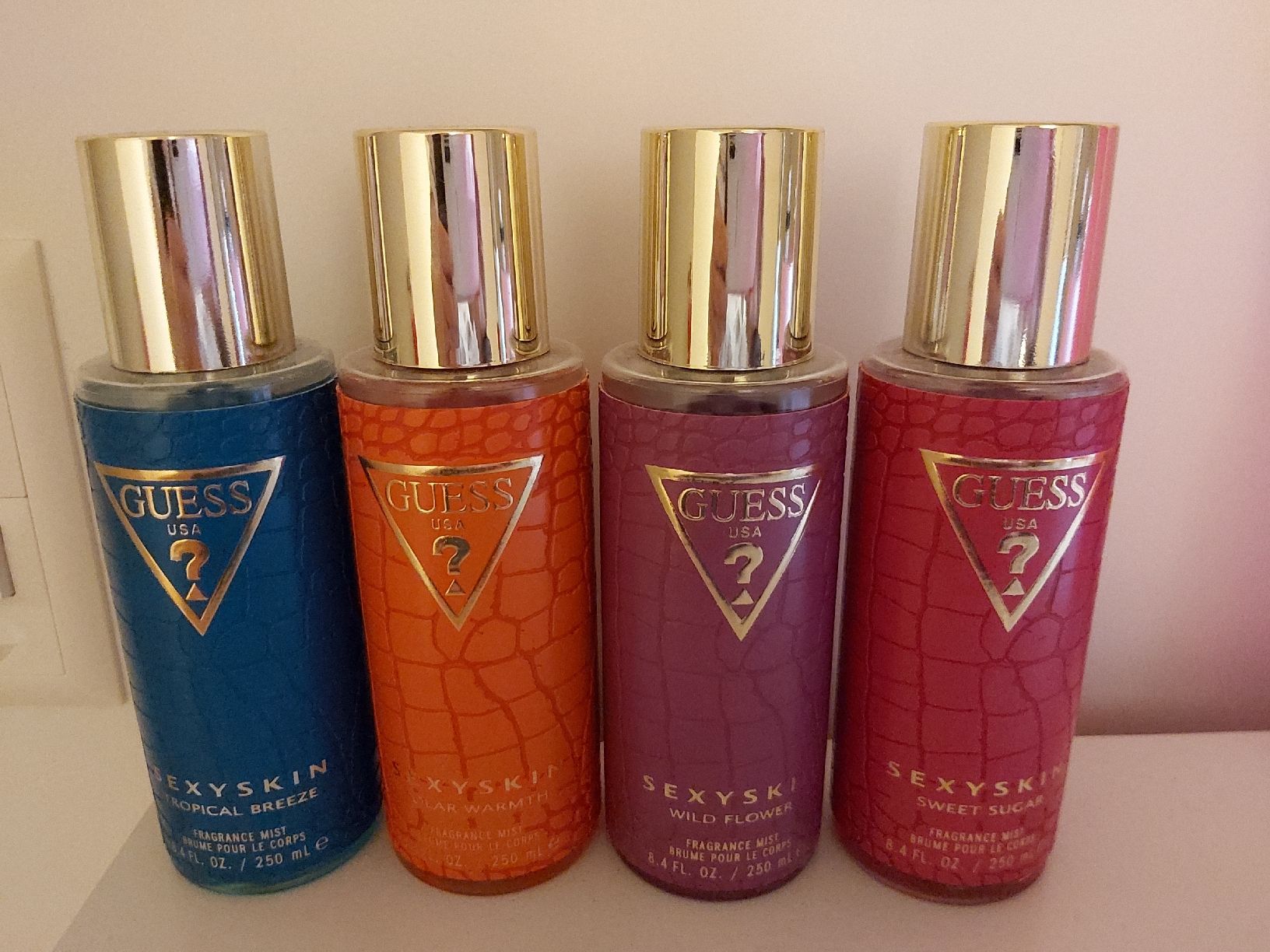 Guess Profumi & Eau de Toilette: Guess Körperspray Set 4 - teilig – Nuovo (secondo la descrizione) da Luzern venduto da Glitzer76