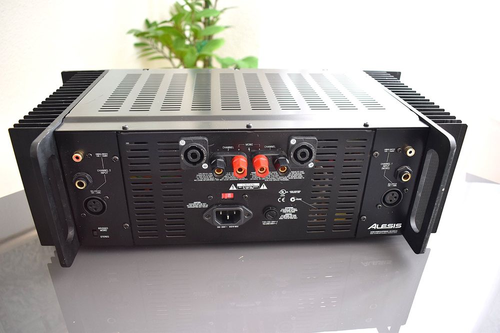 Console di mixaggio: Studio and P.A. amplification & controlling monitor's Set – Usato da Brüttisellen venduto da Ecross 4