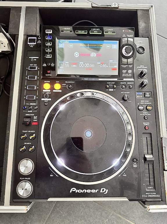 Pioneer Lettore multimediale & Streamer: 2x Pioneer CDJ-2000NXS2 inkl. Flightcase – Usato da Schötz venduto da Nick000 1