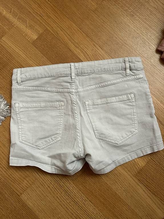 Hosen: Shorts – Gebraucht aus Schüpfheim von car_7slp 1