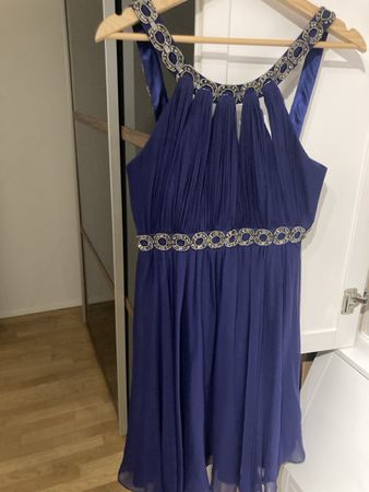 Festliches Kleid, neuwertig, Größe 38, klein geschnitten 