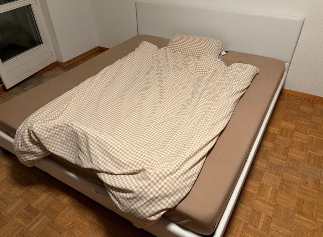 Ikea Letti: King size bed – Usato da Zürich venduto da jum_v27n 1