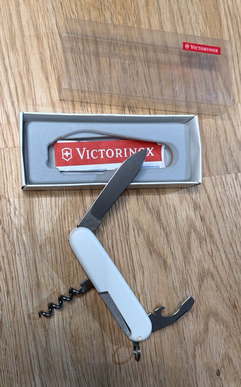 Victorinox Taschenmesser: VICTORINOX SACKMESSER HEIDI – Neu (gemäss Beschreibung) aus Zürich von Frei-Occasionen 3