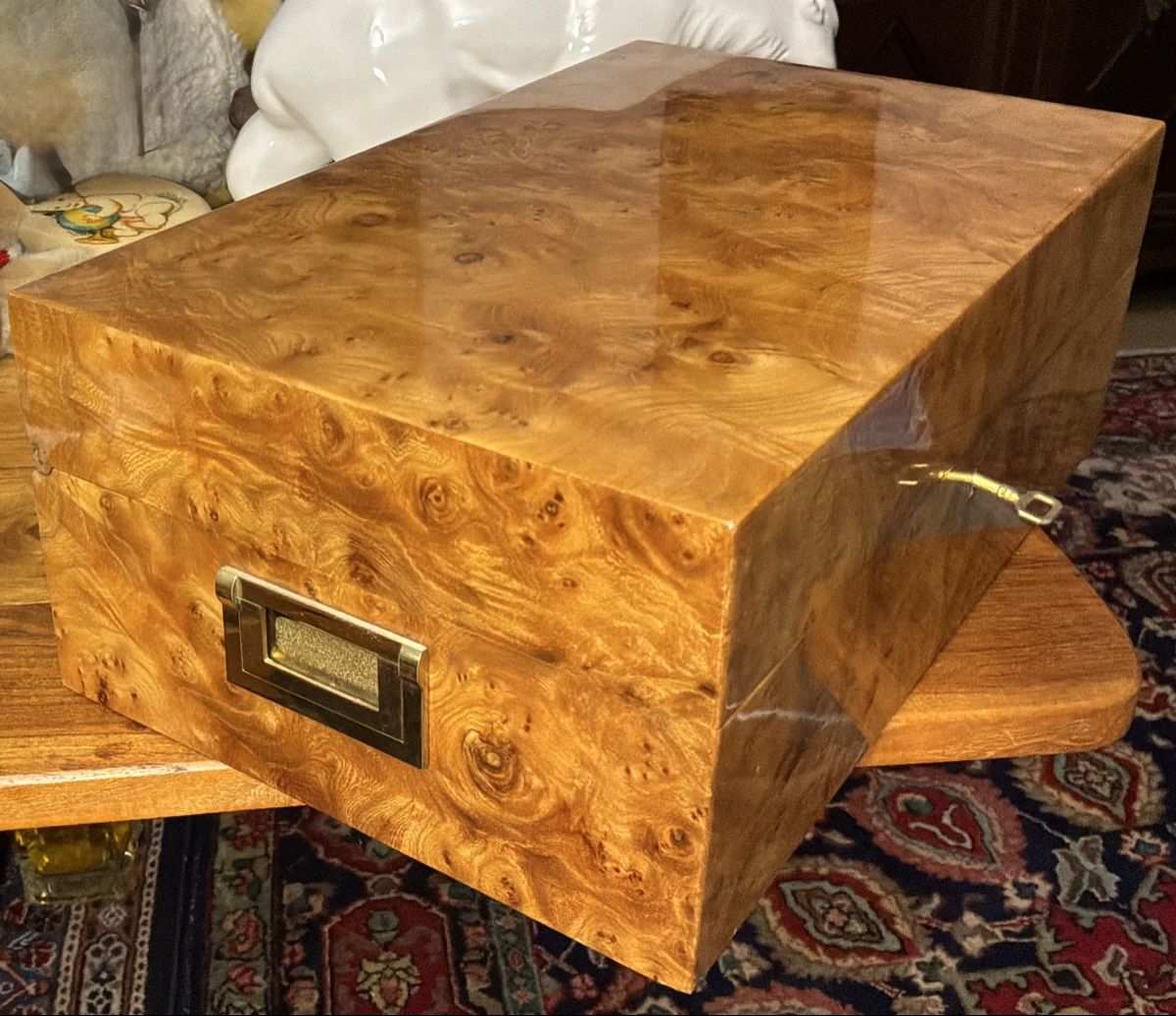 Humidor per sigari: Edle Zigarrenkiste / Humidor – Usato da Basel venduto da Lithoklast 1
