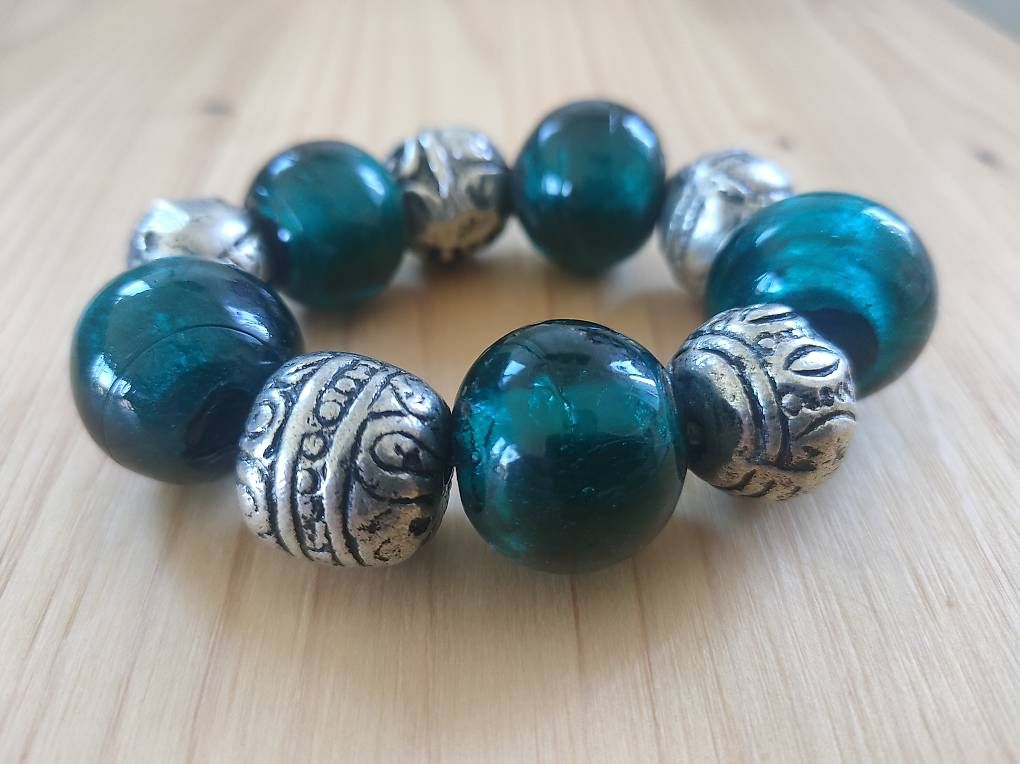 Bracciali & Braccialetti: Armband mit Glasperlen und Metallmurmeln – Usato da Winterthur venduto da jellybean07