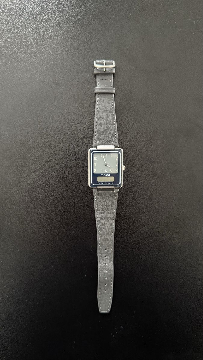 Tissot Uhren: Vintage Tissot Two Timer – Gebraucht aus Zürich von sel_9kd 3