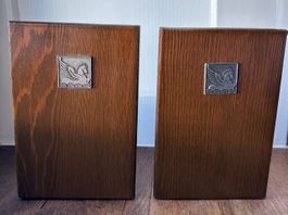 Vintage Holz Buchstützen mit Metall Pegasus-Motiv,
