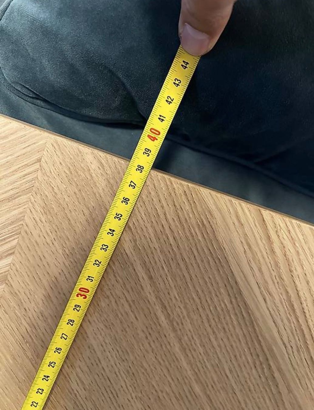 Articoli in legno: Ikea HEDEVIKEN Tür/Schubladenfront, Eichenfurnier, 60x38 cm – Usato da Schwerzenbach venduto da asn_7m7h 3