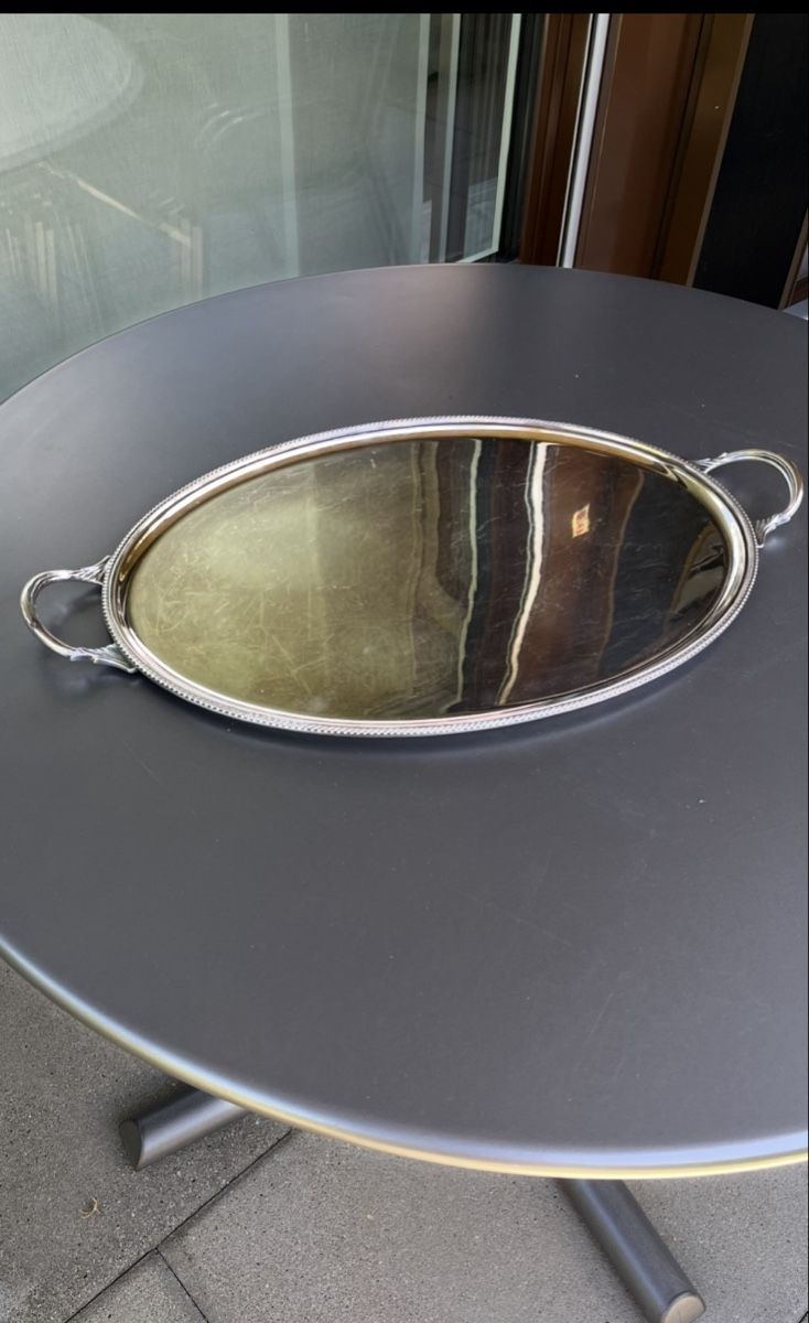 Set di piatti: Teeservice versilbert England 4-teilig mit Tablett – Usato da Erlenbach ZH venduto da Peki50 4