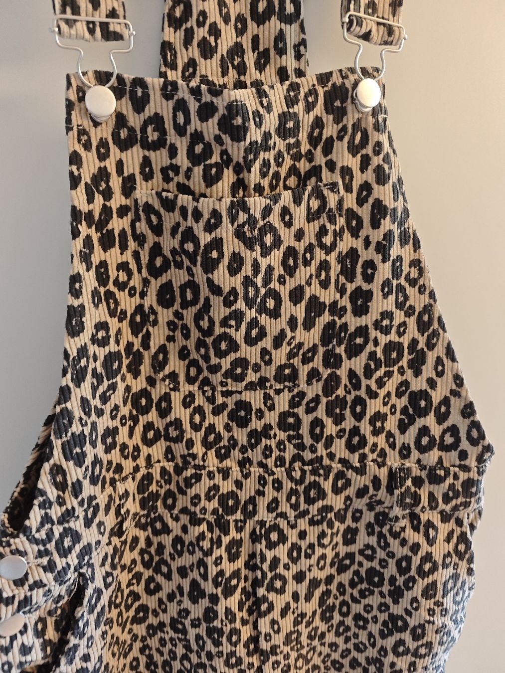 Tute: jumpsuit Leoprint – Usato da Nennigkofen venduto da reg_2l8m 2