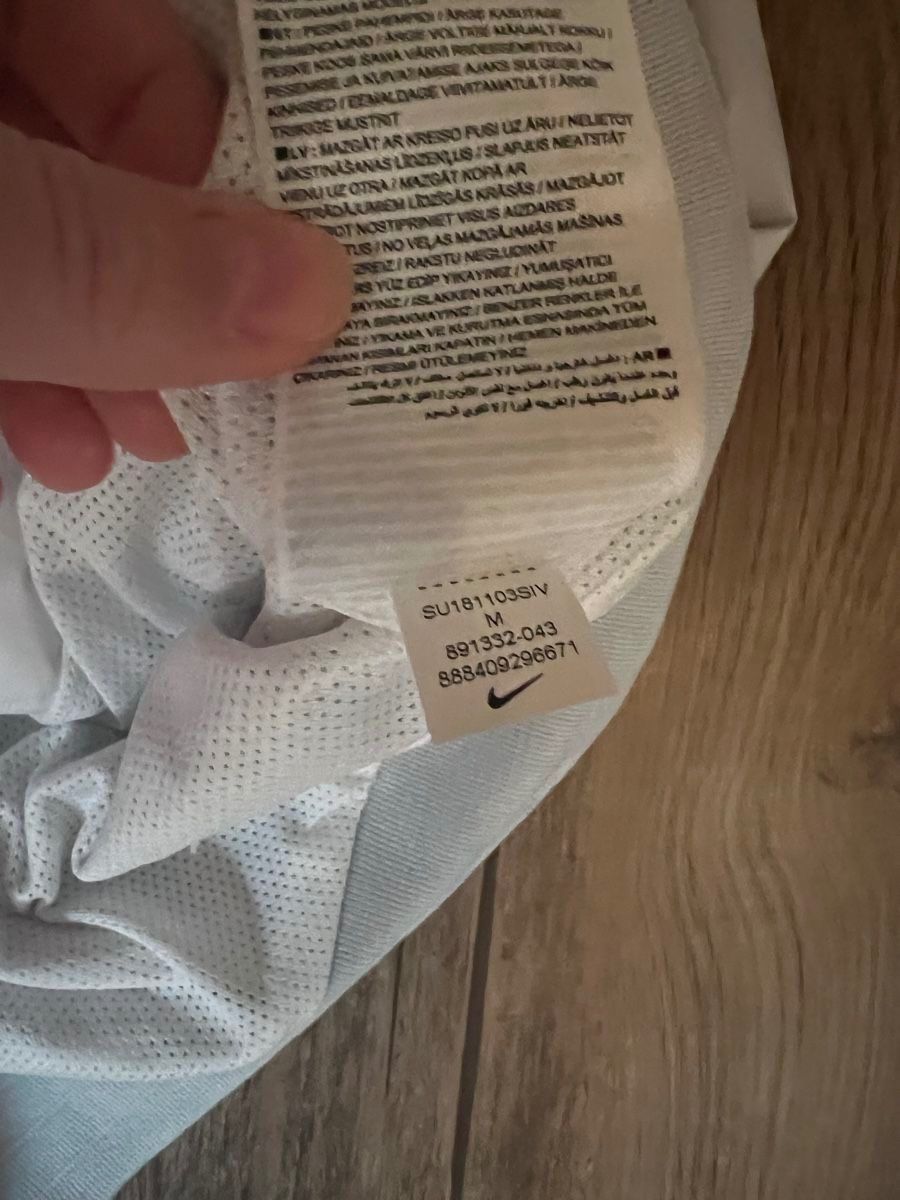 Nike Giacche: England Jacke, Gr. M, top Zustand – Usato da Gattikon venduto da Guegis66 1