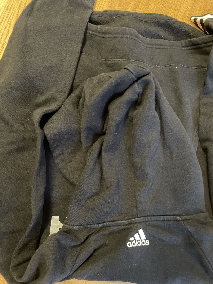 Adidas Maglioni & Felpe: Adidas Kapuzenpullover, neu – Nuovo (secondo la descrizione) da Lenggenwil venduto da mai_2m5q 3
