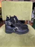 Schwarze Lederstiefeletten mit Reißverschluss Grösse 38