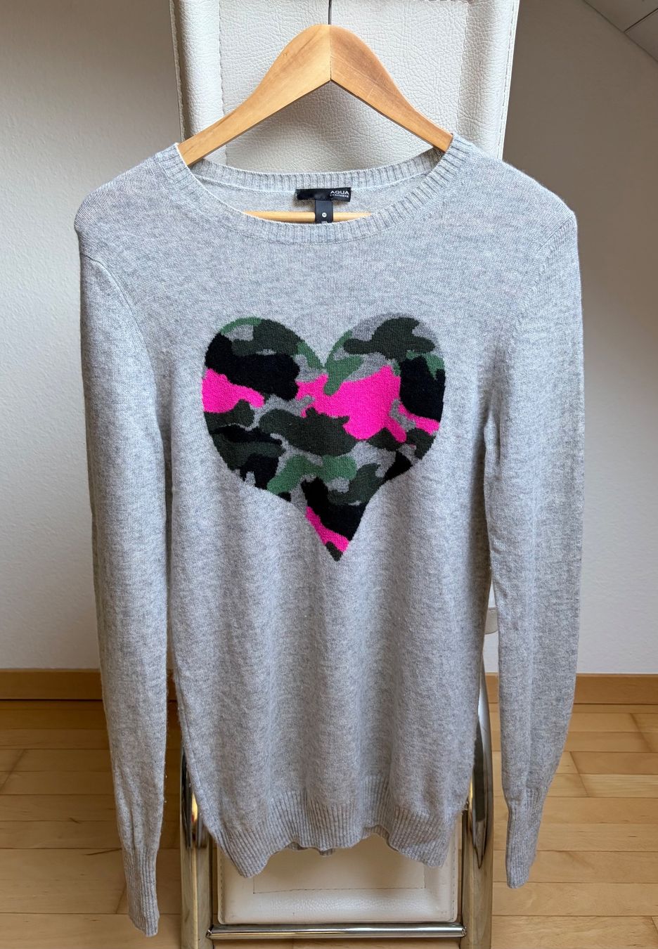 Pulls & Sweat-shirts: Aqua Kaschmir Pullover Gr.S/M – D'occasion à Unterägeri par Jutka_04