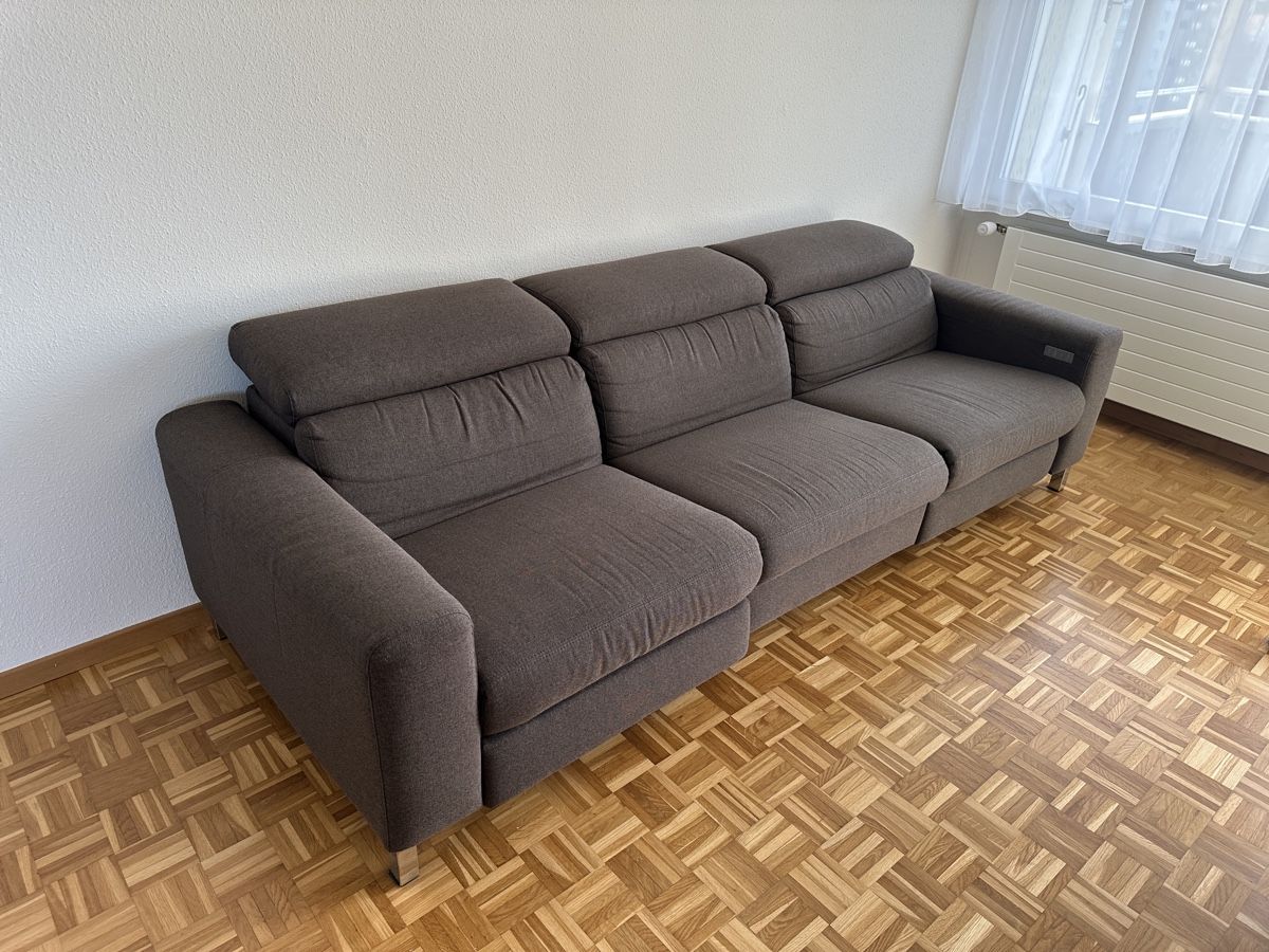 Divani: Modernes Sofa mit Relaxfunktion – Nuovo (secondo la descrizione) da horgen venduto da fab_c88b