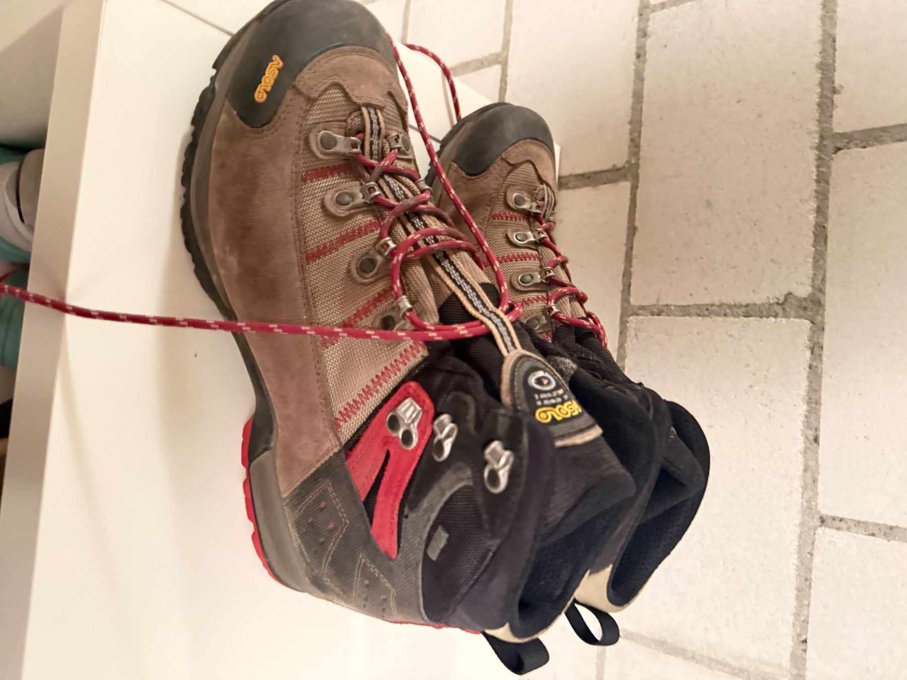 Herrenschuhe: Asolo Fugitive Goretex Wanderstiefel – Gebraucht aus Küsnacht ZH von gma_67jc 1