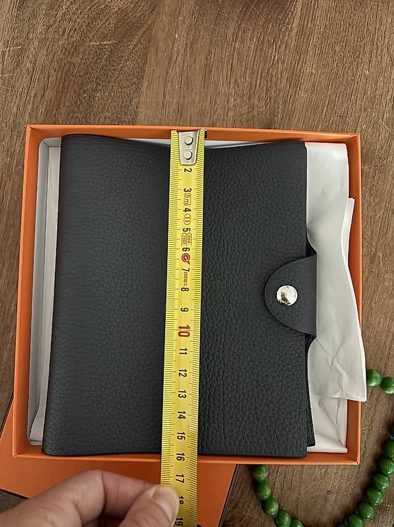 Blocchi: Hermes Notizbuch Grau – Usato da Unterägeri venduto da mar_96hk 4