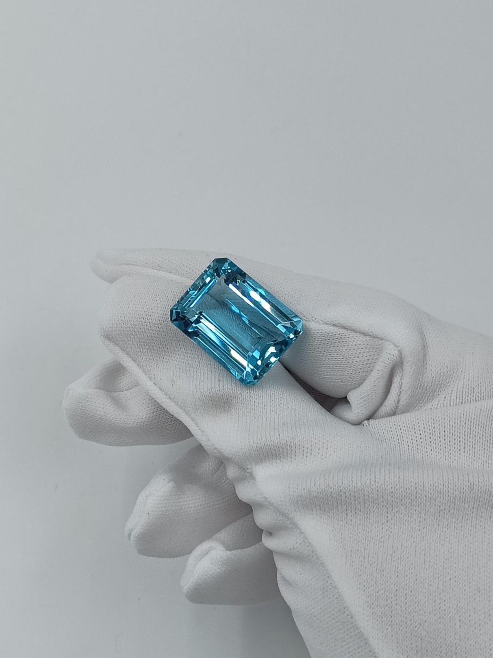 Pierres précieuses: 1 AQUAMARIN 37.93 CT. – D'occasion à Luzern par EdiGem 8