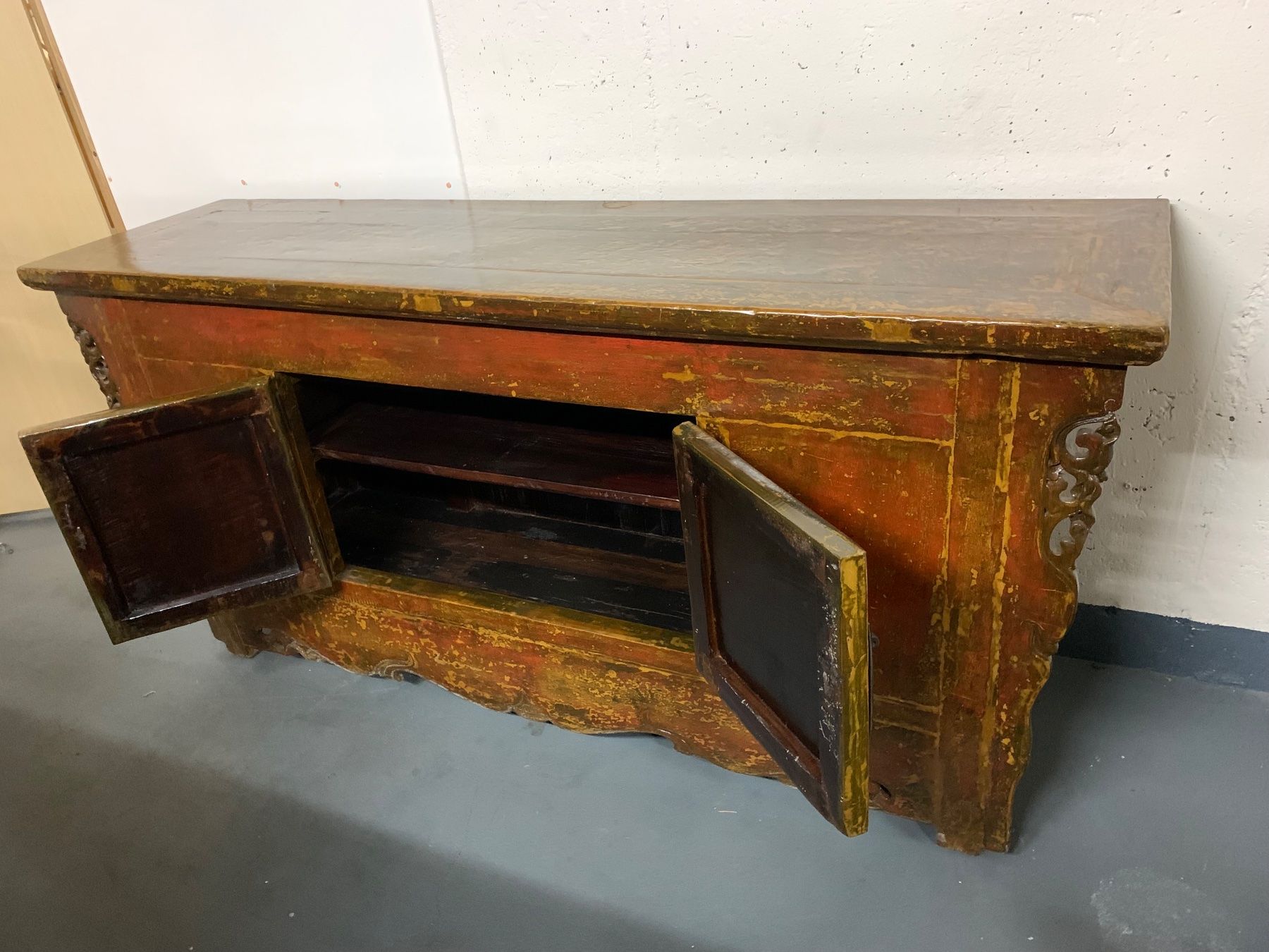 Cassettiere: Antikes gr. China Sideboard Ming 19.th / 19.Jh.  Asiatica – Usato da Zürich venduto da ZHtobi 3