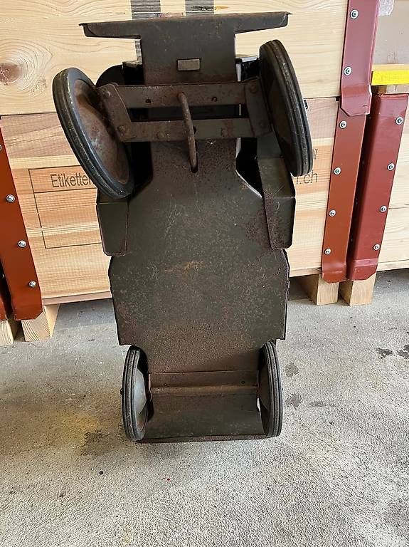 Veicoli per bambini: Willys Jeep Rutschauto Antik – Usato da schötz venduto da Peujero 4