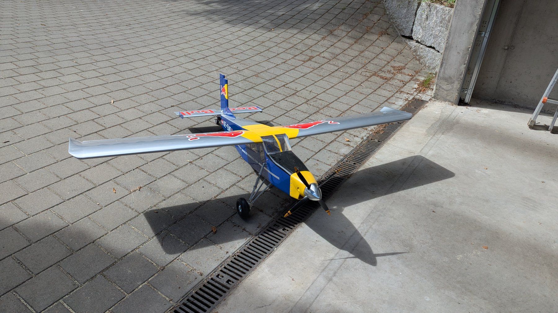 Modellismo RC: PC6 Pilatus Red Bull – Usato da Thusis venduto da CalandaBock01