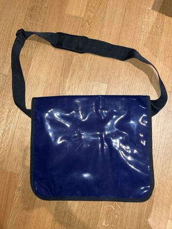 Umhängetasche blau