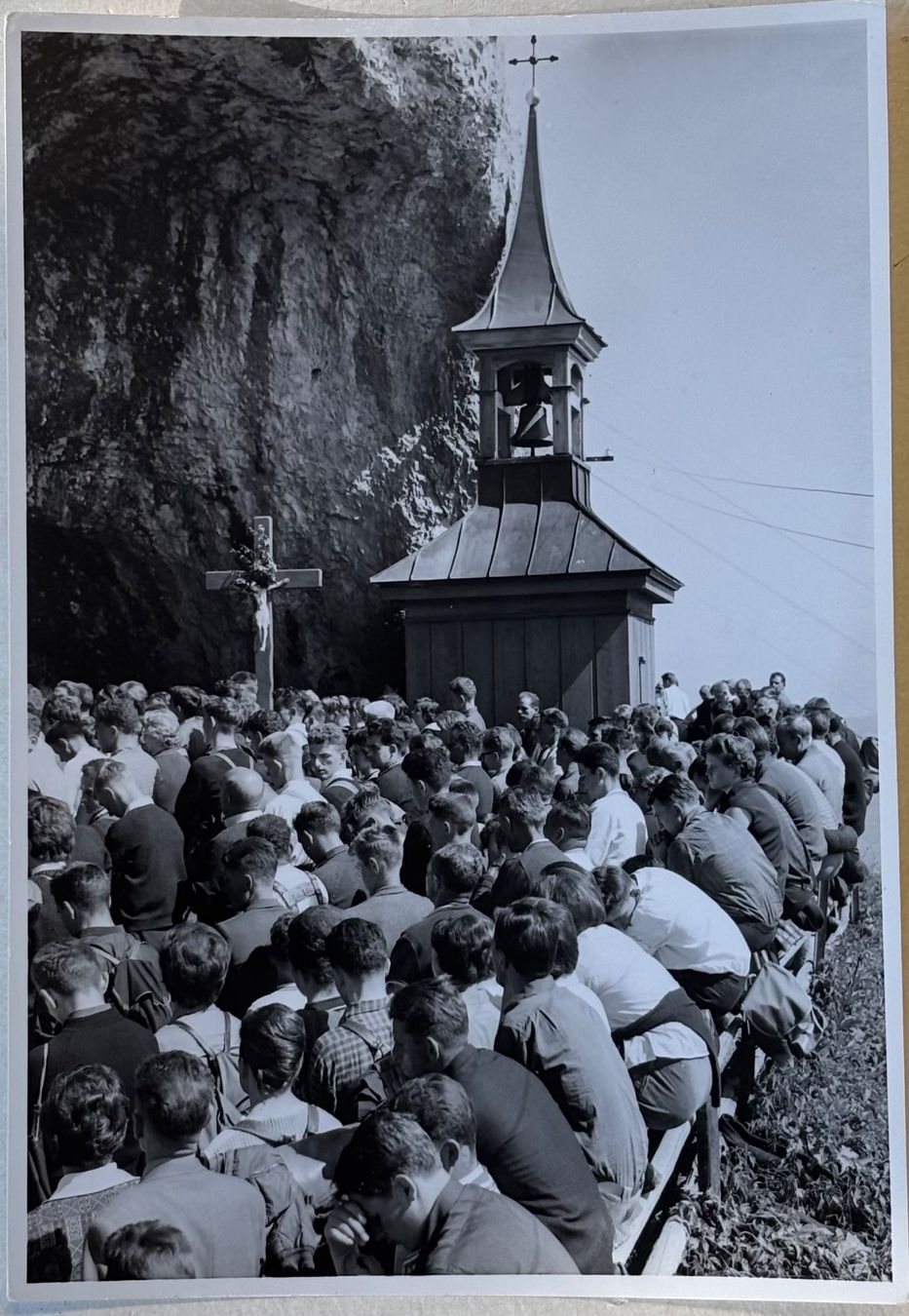 Cartoline postali: E. Grubenmann, Appenzell, Wildkirchli, Schutzengelsonntag – Usato da Frauenfeld venduto da Merk52
