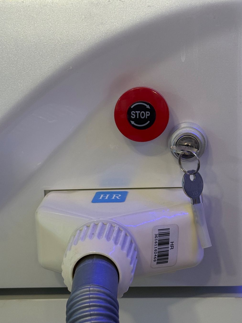 Lampen: IPL Laser – Gebraucht aus Thalwil von Cinderela-Kosmetik 1