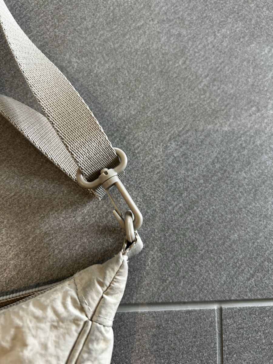 Uniqlo Borse: Uniqlo Tasche beige  – Usato da Zürich venduto da cos_b629 4