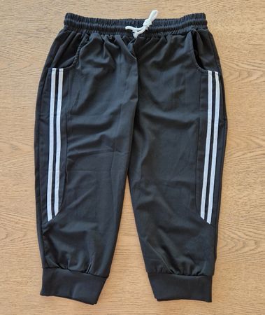 Sportliche 3/4 Hose mit Streifen - Gr. XL - schwarz ,leicht