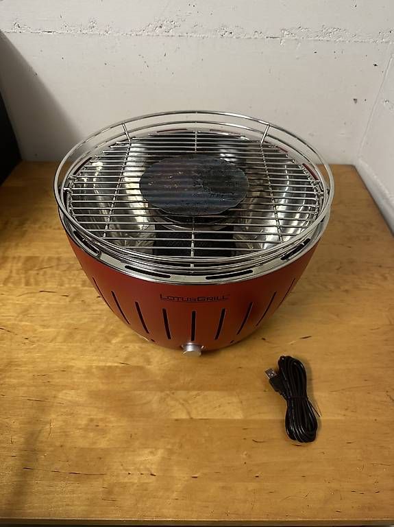 Lotusgrill Grills: Lotusgrill mit Tasche – Gebraucht aus Goldach von Fox_Man