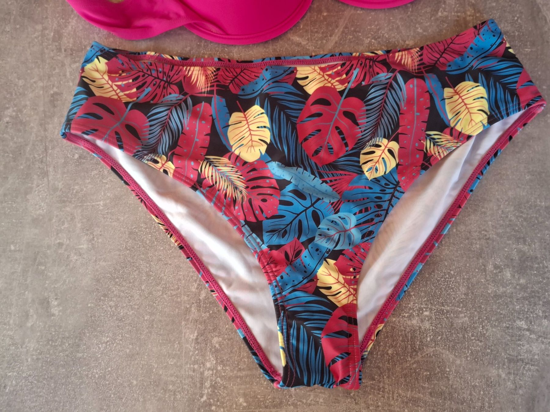 Badekleider & Bikinis: Maillot de bain 2 pièces - bikini taille XL – Neu und originalverpackt aus Villiers von san_jn5w 1