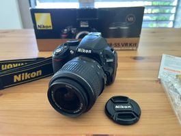 Nikon D3100 + AF-S DX 18-55mm VR Kit – wie neu, OVP, komplet