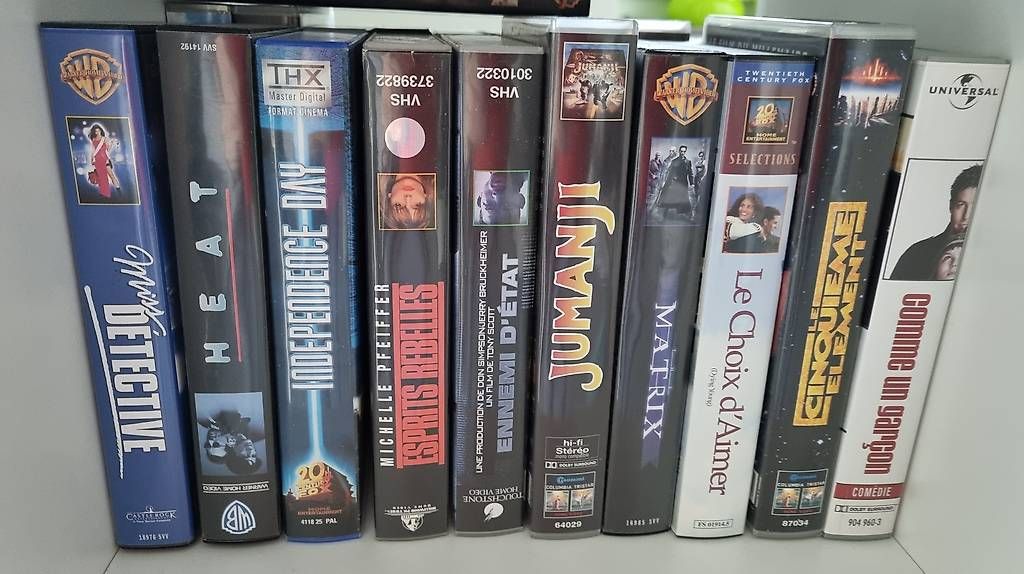 Tutti i VHS: env. 100 VHS action, comique, aventure, love ...et dvd – Usato da Martigny venduto da loo_tbp2 4
