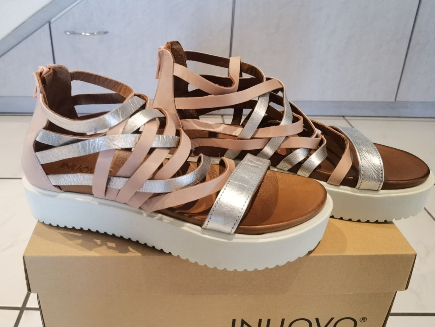 Scarpe da donna: Leder Sandalen Gr. 39 – Nuovo e nell'imballaggio originale da Uerkheim venduto da Justi.y