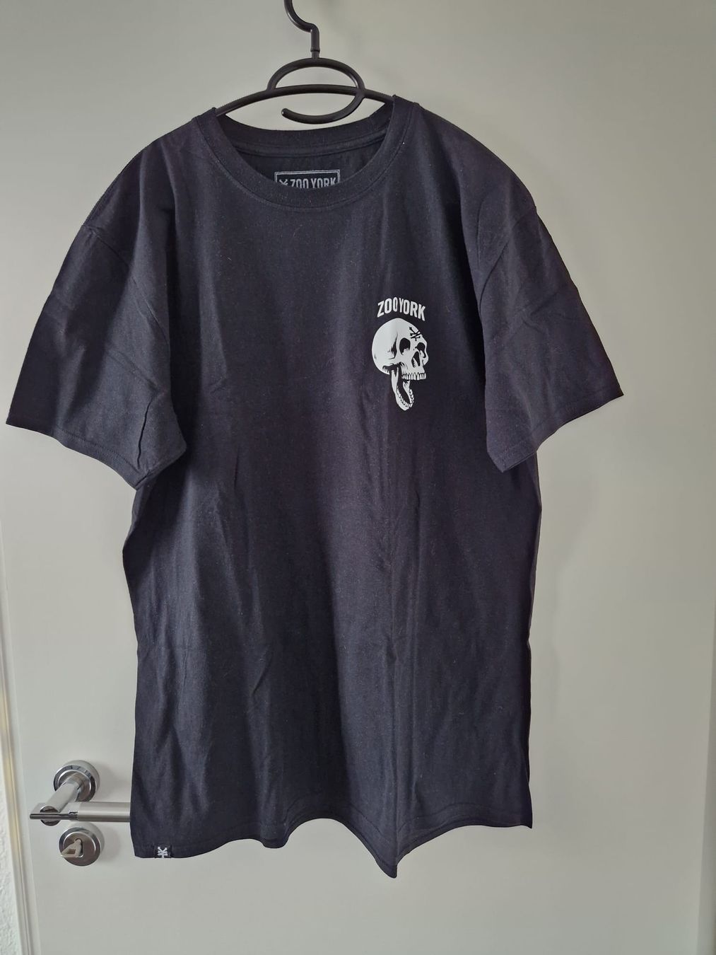 T-Shirts: Zoo York T-Shirt – Gebraucht aus Bülach von cf96 1