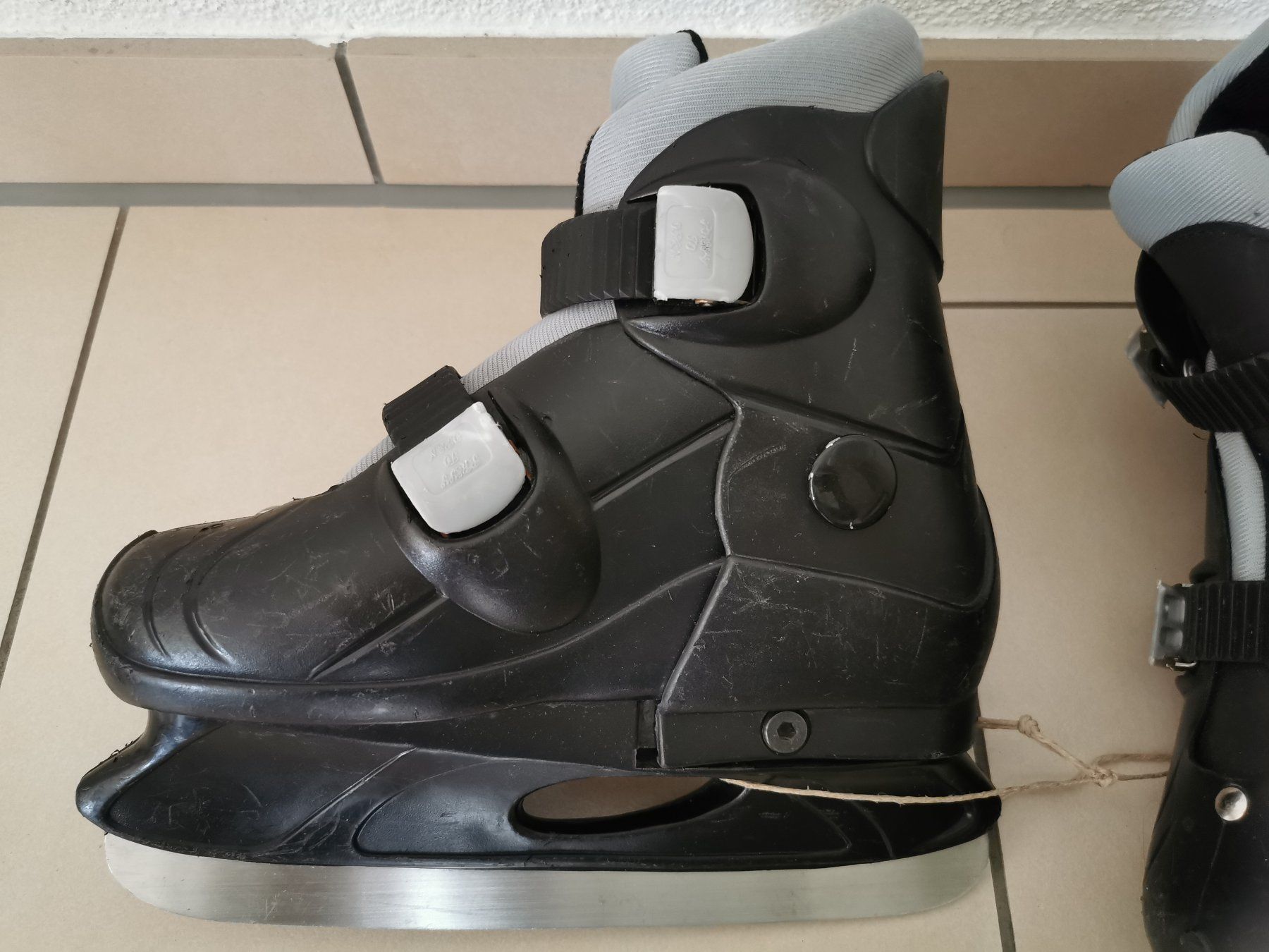 Pattini da ghiaccio: Schlittschuhe für Kinder – Usato da Dübendorf venduto da movana 3