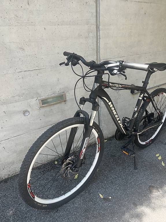 Velos: Vélo  – Gebraucht aus La Tour-de-Peilz von Lucky93