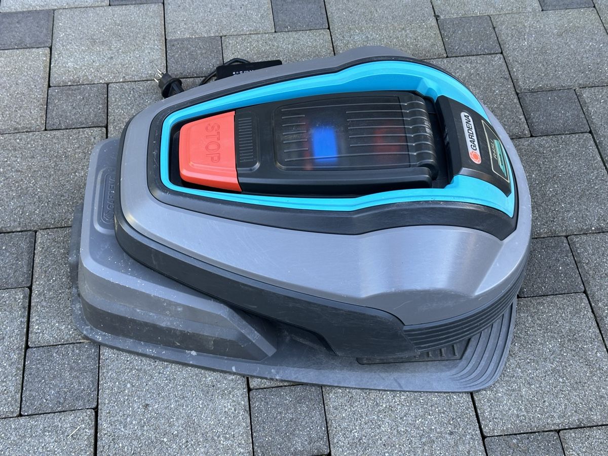 Gardena Rasenmäher: Rasenroboter Gardena R45Li mit 3340 Std – Gebraucht aus Schöftland von lazer04 1