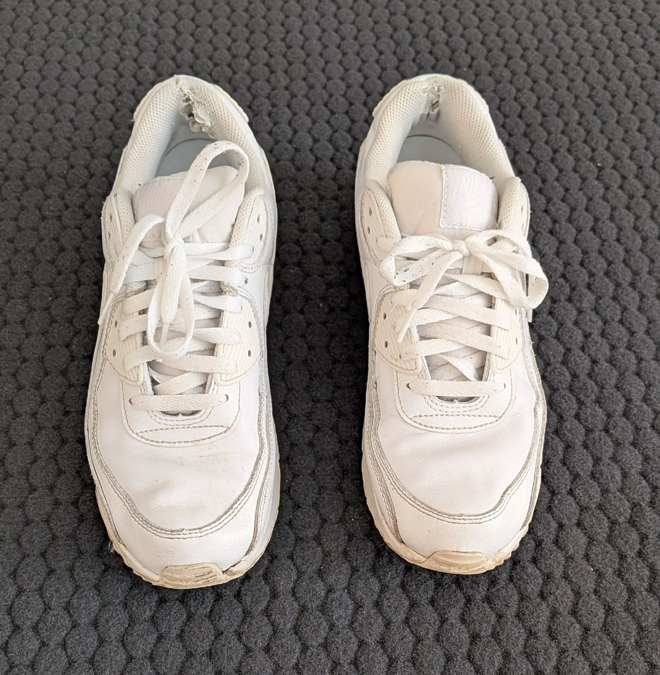Nike Chaussures hommes: Nike Air Max 90 LTR Weiss – D'occasion à Zürich par vukzh 1