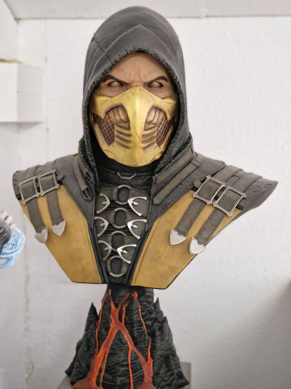 Sculture & Statue: PCS Mortal Kombat Scorpion Bust von PCS (hellfire exclusive) – Usato da Ittigen venduto da Boxfit-Bern_3052