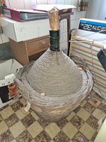 Schnapsflasche im Korb GROSS 80cm ca.60 Durchmesser LEER